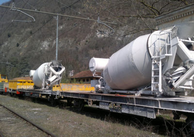 Betoniere montate su carri ferroviarie modelli:   Sime T1200, UCoMESA, CIFA